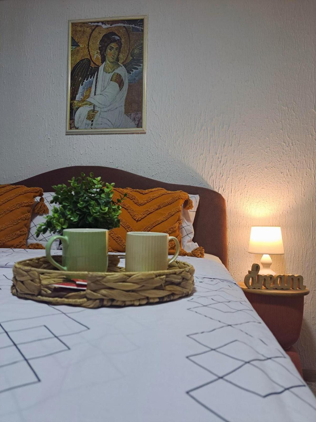 White Angel Apartment